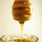 honey is used in natural healing